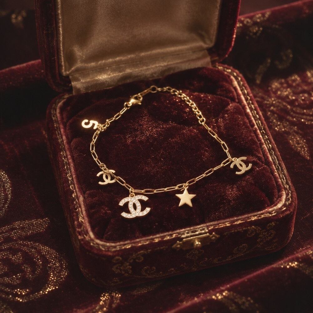 Vintage Paris Runway Style Charm Bracelet • Sparkling Link